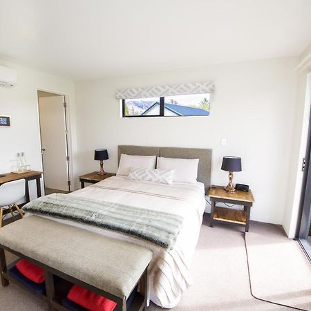 Copper Beech Wanaka - Luxury Accommodation Exterior photo
